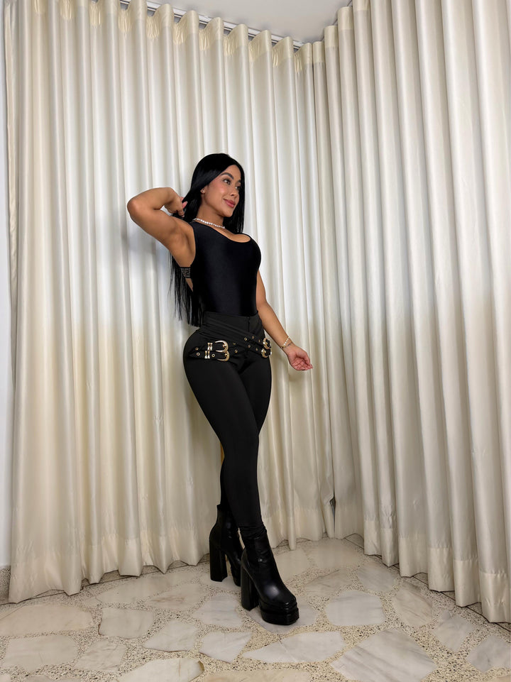 LEGGUINS ANDREA